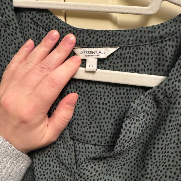 2/$10 Grey and black spotted blouse large Reitmans - Picture 2 of 3